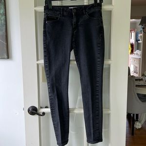 Loft Curvy Skinny Jean